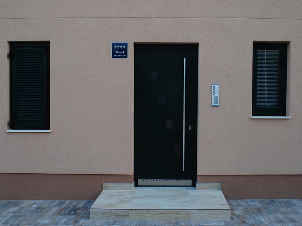 Apartments Dujic Tribunj  Ruang foto